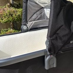 Uppababy Baby Padded Bassinet Original Carrier In Black