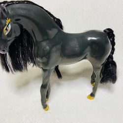 MGA Bratz Doll Horse Sparkly Black Gold Horse