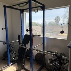 If interested shoot your offer Complete Powerlifting Rack  Home gym Set Up.