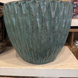 Pot/Planter Glazed Ceramic