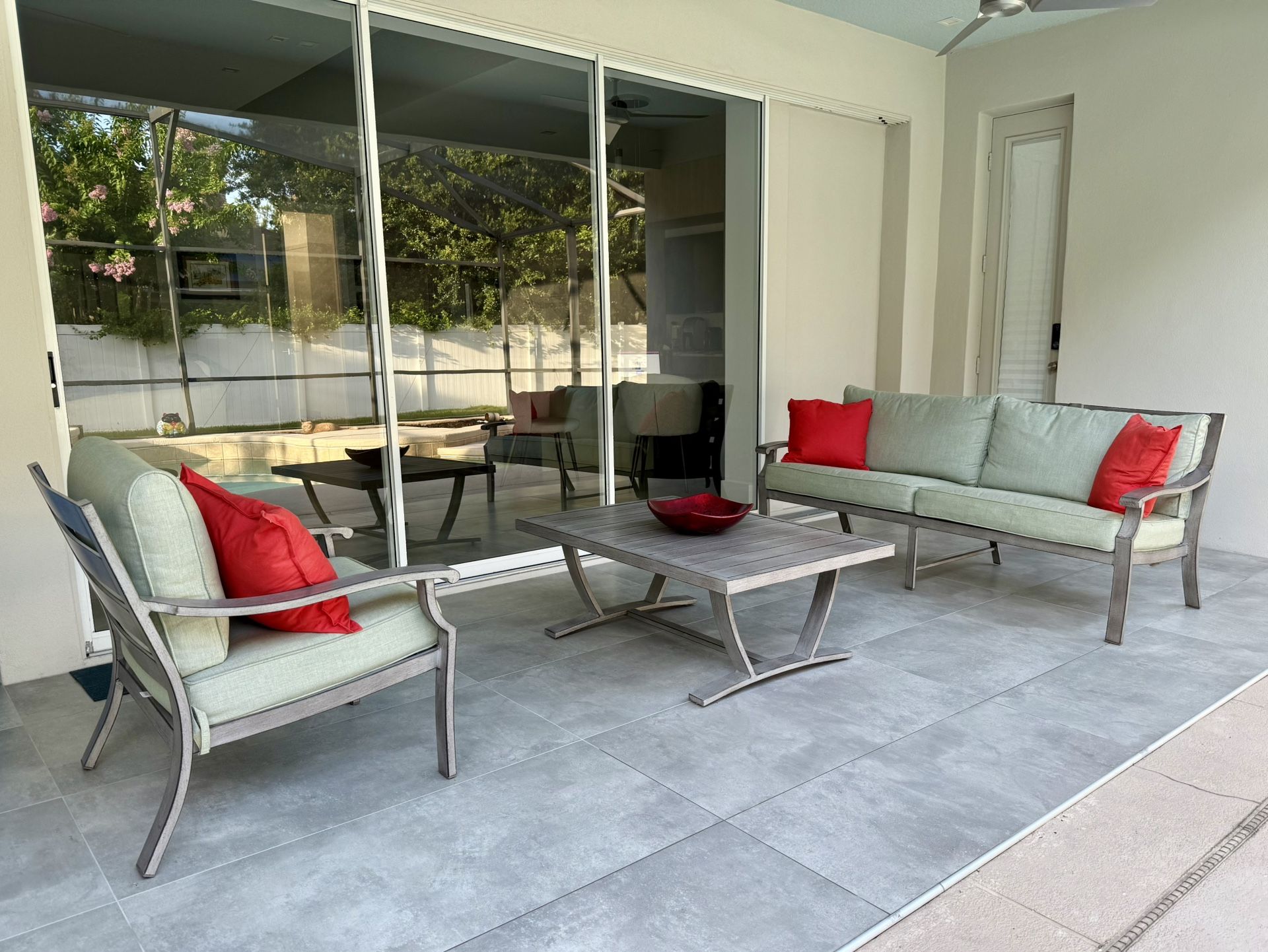Contemporary Set of Aluminum Outdoor Furniture, Sunbrella