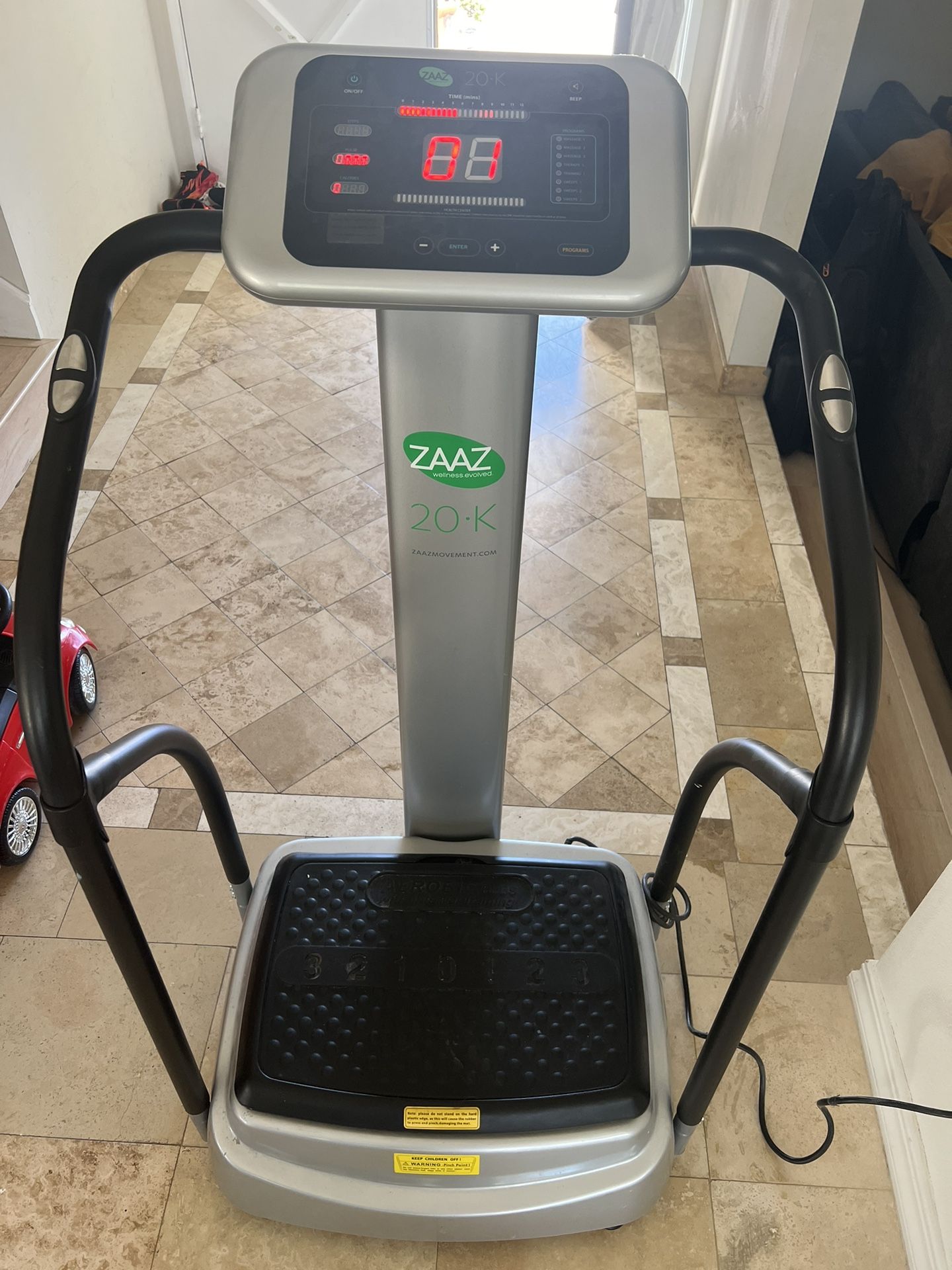 Costco ZAAZ Exercise Machine Model 20K