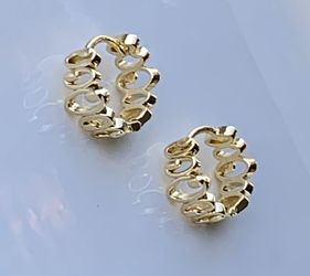 18k Hoop Earrings 