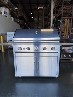 Premium Sizzler 40-in 5 Burner Liquid Propane Grill on Cart - SZR40