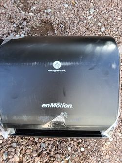 2 Georgia-Pacific enMotion automated touchless paper towel dispenser