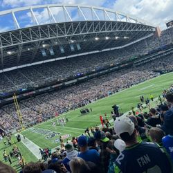 Seahawks vs Vikings Nov 30 Sect 140