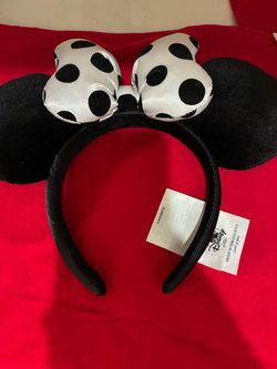 Minnie Mouse ears