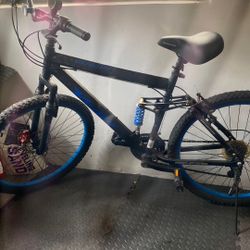Bike Genisis 17 Speed Mountain Bike