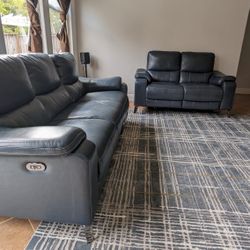 Costco Power reclining sofa set 