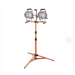Brand new 1200 watt halogen work light with tripod
