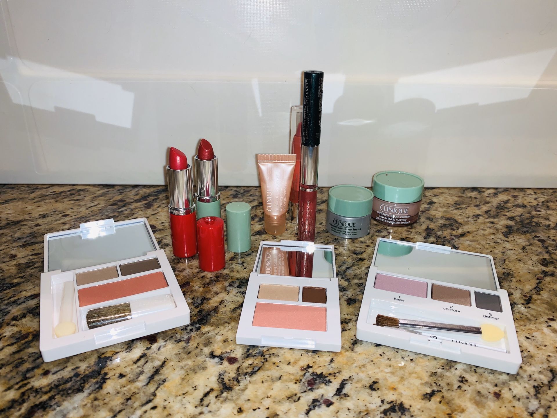 Brand New 10 piece Clinique Make Up Lot