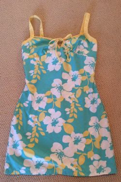 Juniors Dress Size Small