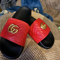 Gucci Slides 