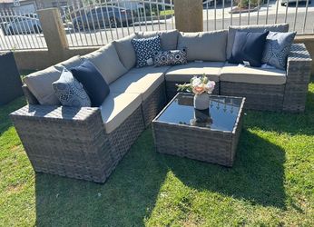 Patio furniture set outdoor new in the box