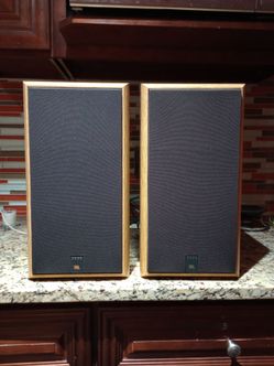 JBL 2600 Bookshelf Speakers