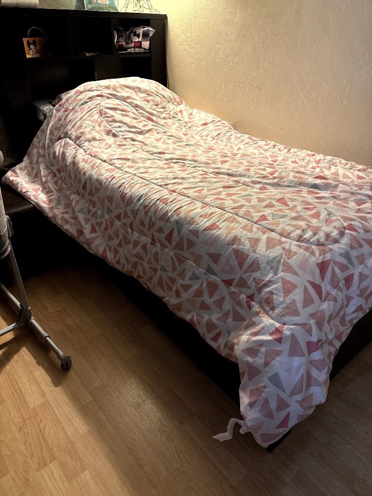 Full Size Bed & Frame