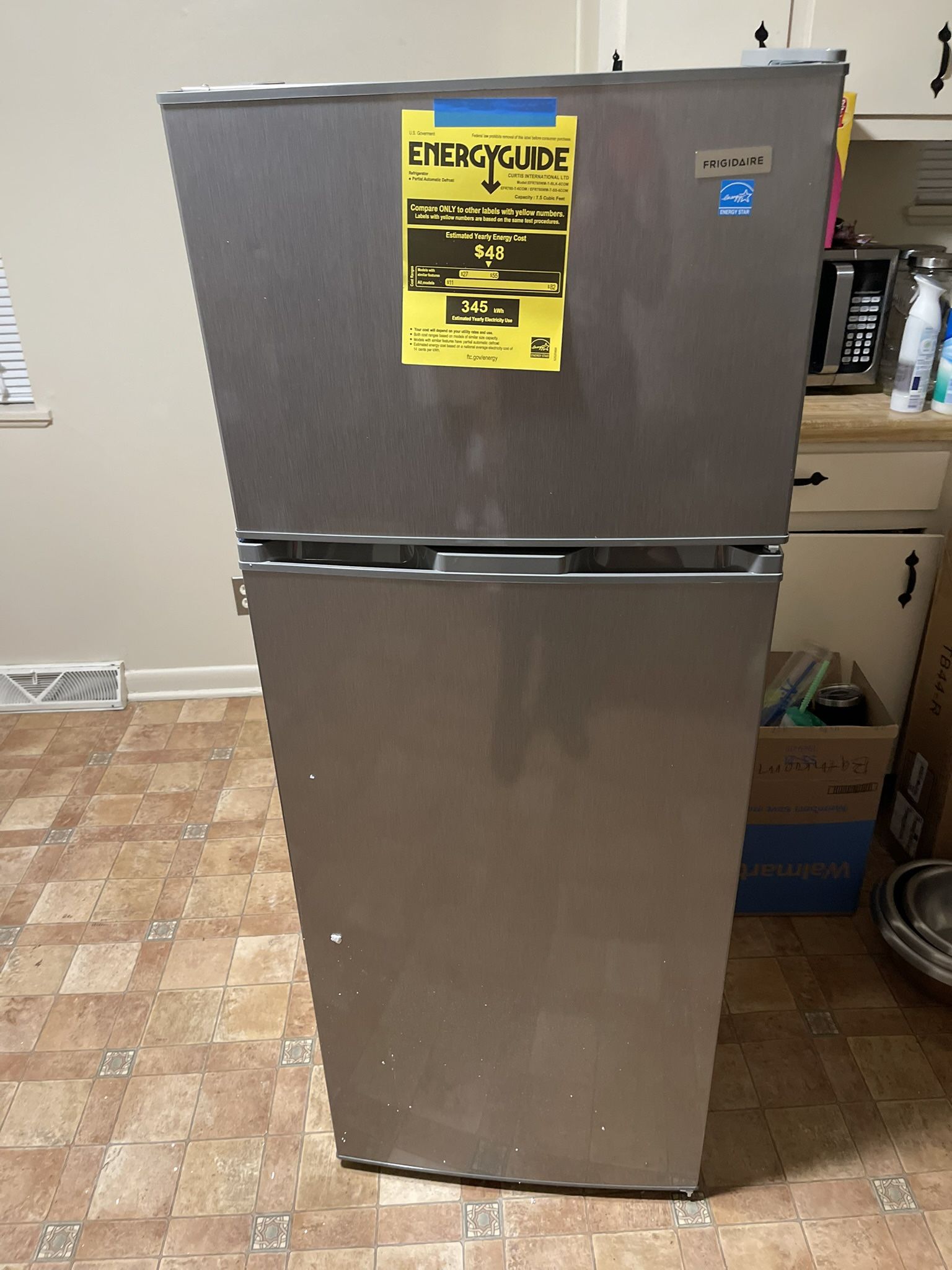 7.5 cu Refrigerator