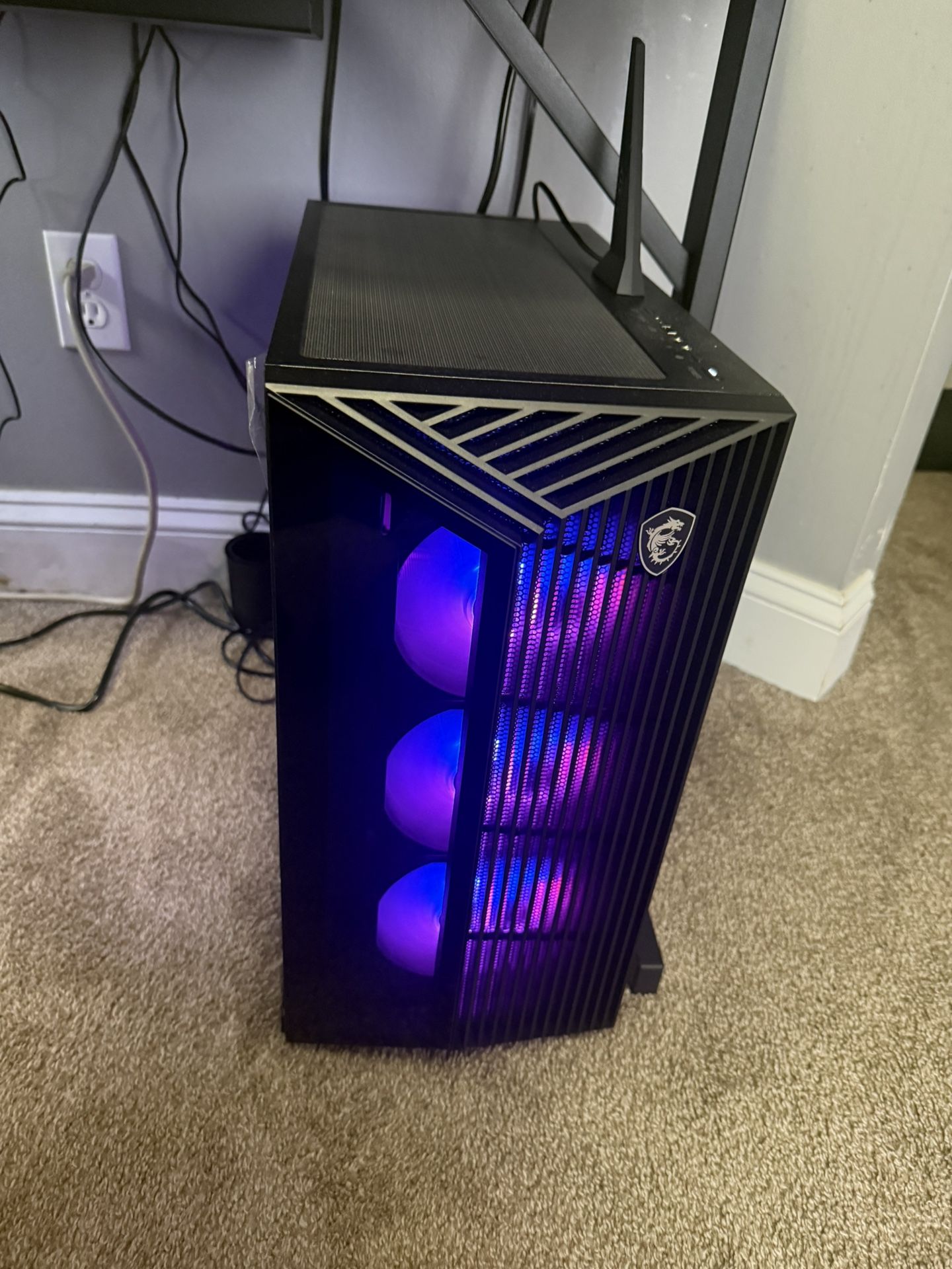 MSI - Aegis ZS2 Gaming Desktop - AMD Ryzen R9-7900X - 32GB Memory - NVIDIA GeForce RTX 5060Ti 8GB - 1TB SSD - Black