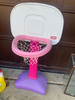 Outdoors kids basketball hoop, little tikes