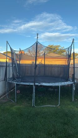 Large Round Trampoline with Safety Net