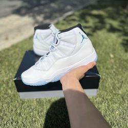 Jordan 11 legends blue