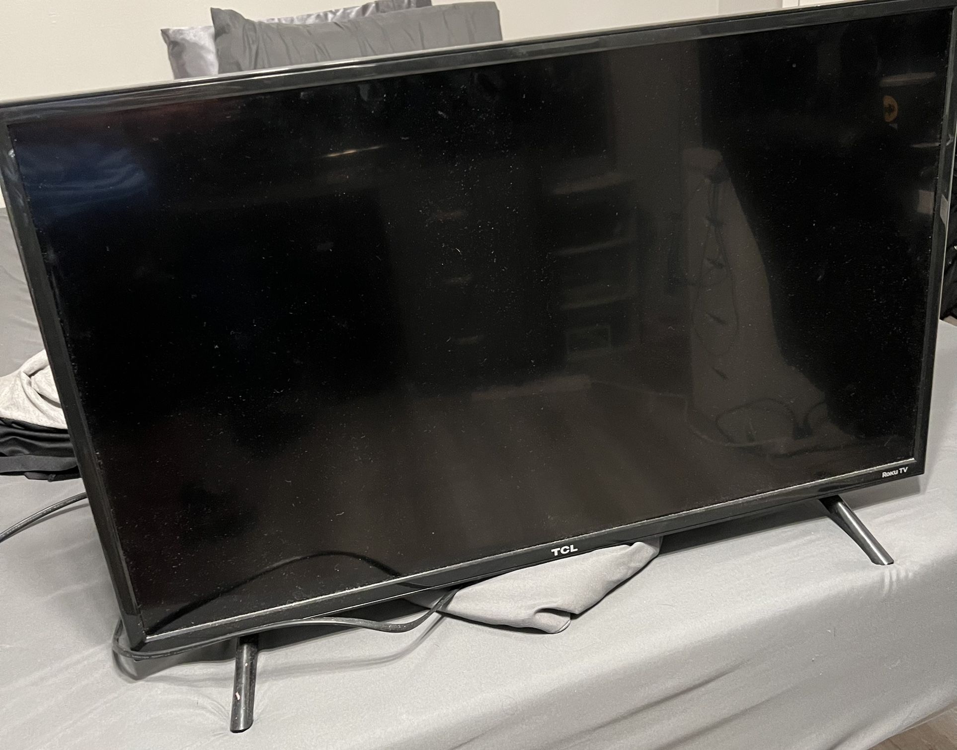 32 inch Tcl Roku tv