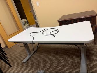 Hight adjustable desk