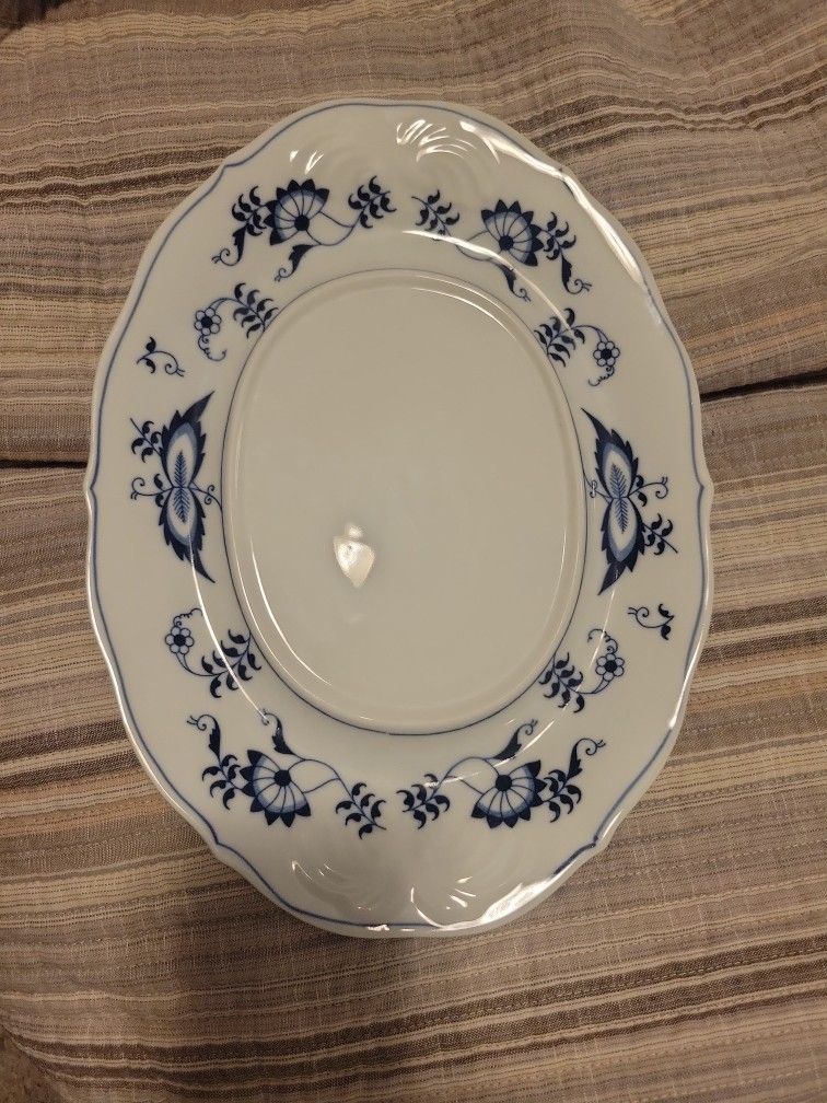 Blue Danube Japan Tureen Undeplate