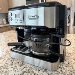 Delonghi Expresso Machine Coffee Maker 