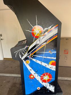 Vintage Asteroids Upright Arcade Cabinet