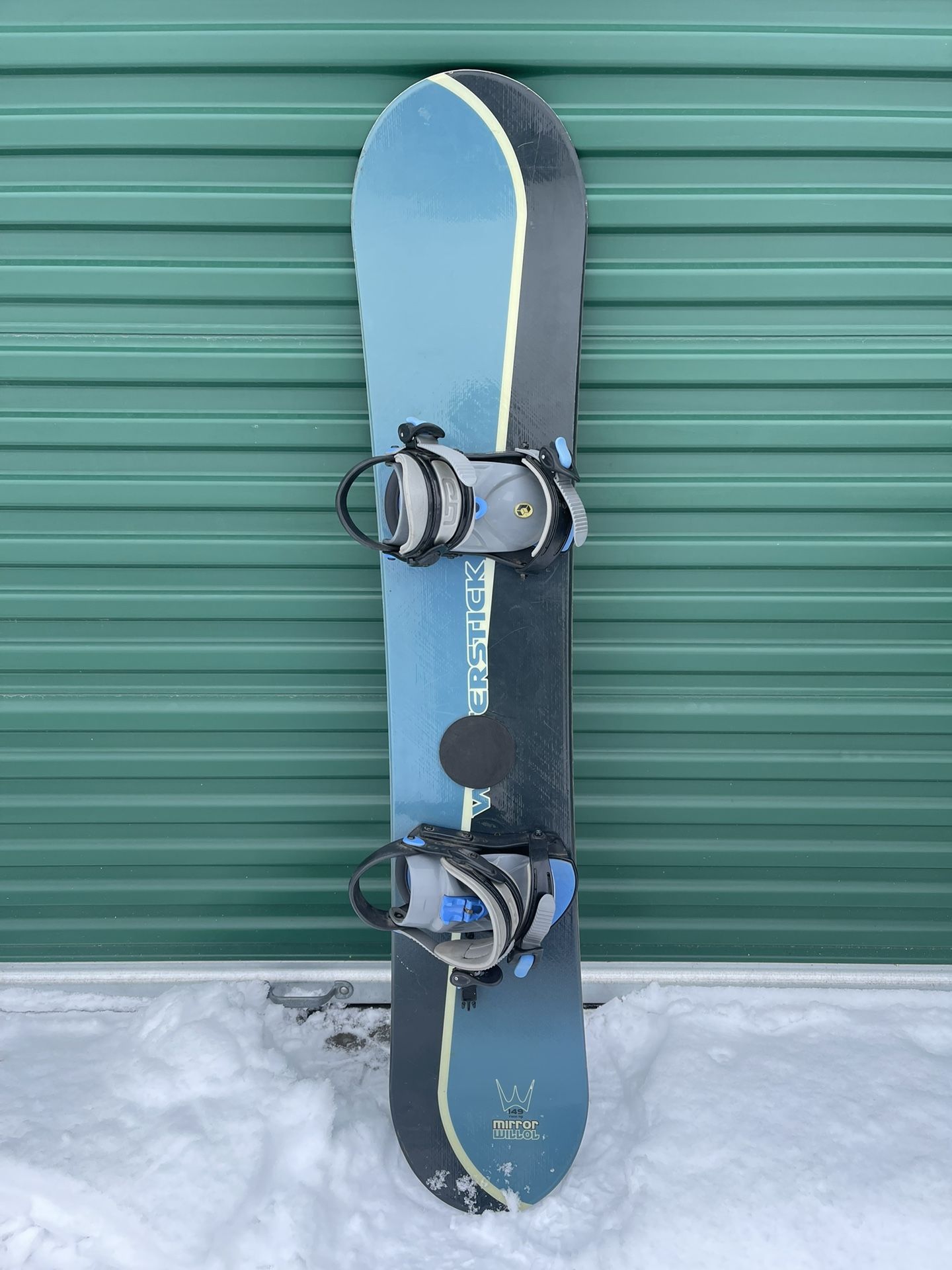 Winterstick Mirror 149cm Twin Snowboard w/ LTD Bindings