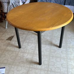 Round Table