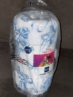 New Disney Princesses Super Soft Oversized Blanket Throw 60 X 72”