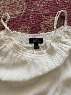 Super cute top never worn washed once Size Large
