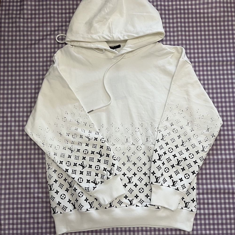 White Sweatshirt