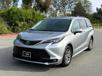 2025 Toyota Sienna