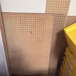 Peg board