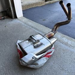 Z650 Kawasaki Stock Exhaust 650r Only 600 Miles On It Like New