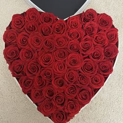 47-Piece Forever Flowers in Heart Shape Box