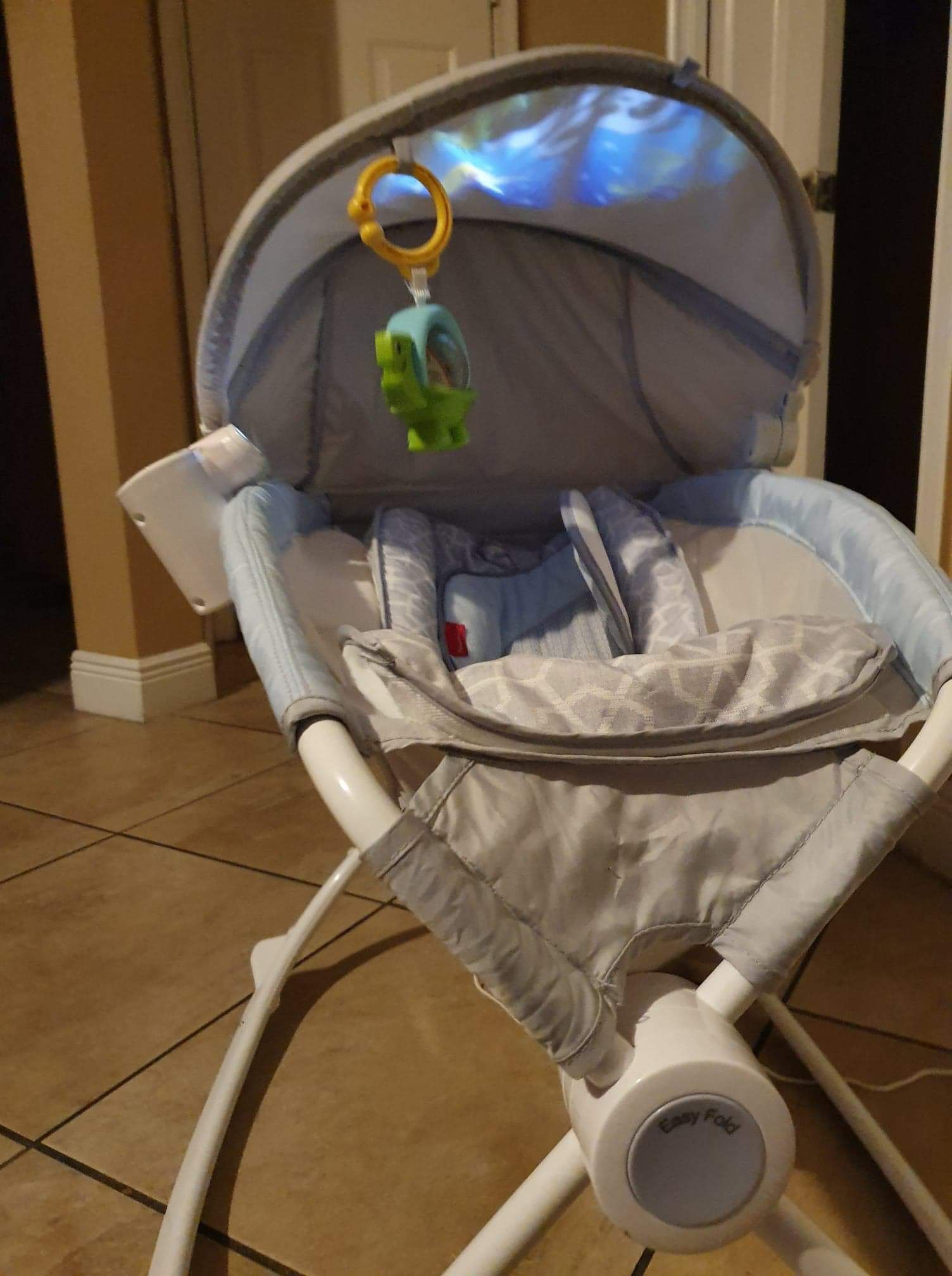 Fisherprice baby swing with projector