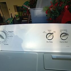 Kenmore And GE Washer And Dryer 
