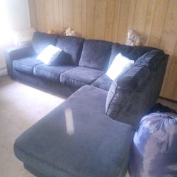 Sectional Let Out Couch Bed $700 Must Pick Up 