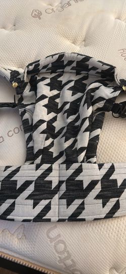 Artipoppe Baby Carrier