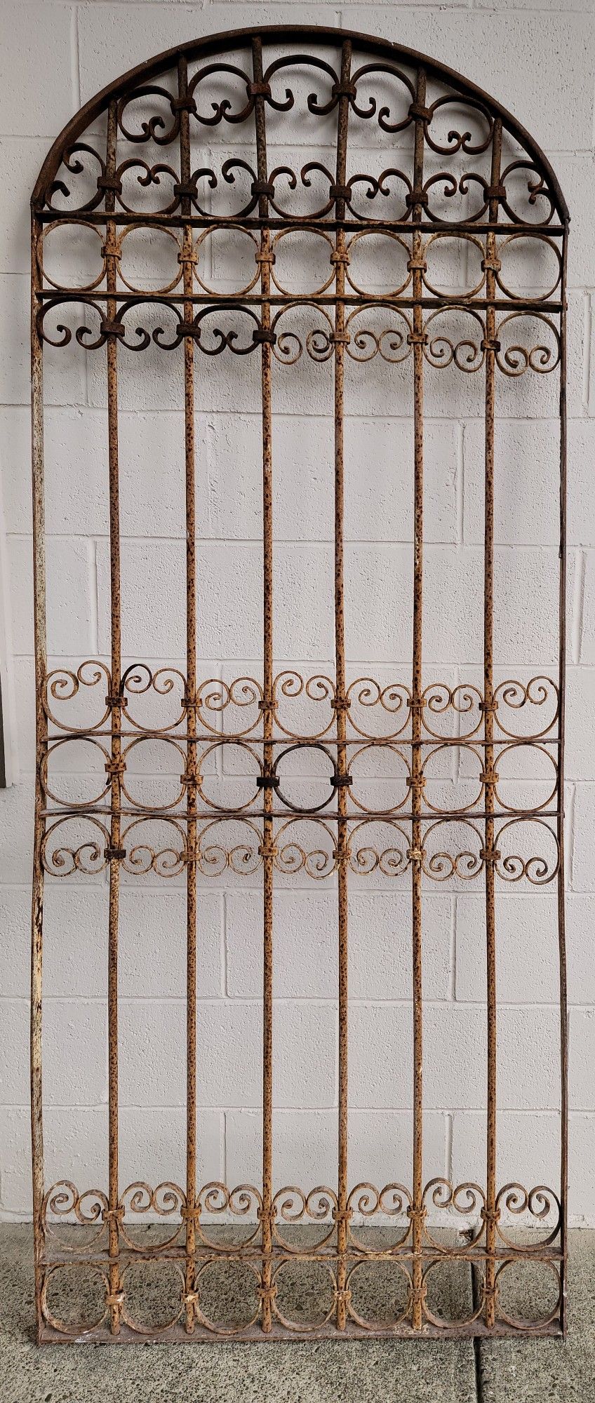 Antique Iron Arch Gate. It Could Be Used As Wall Devider Or Garden Trellis.