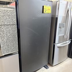 BRAND NEW UP RIGHT FRIDGE AND FREEZER 