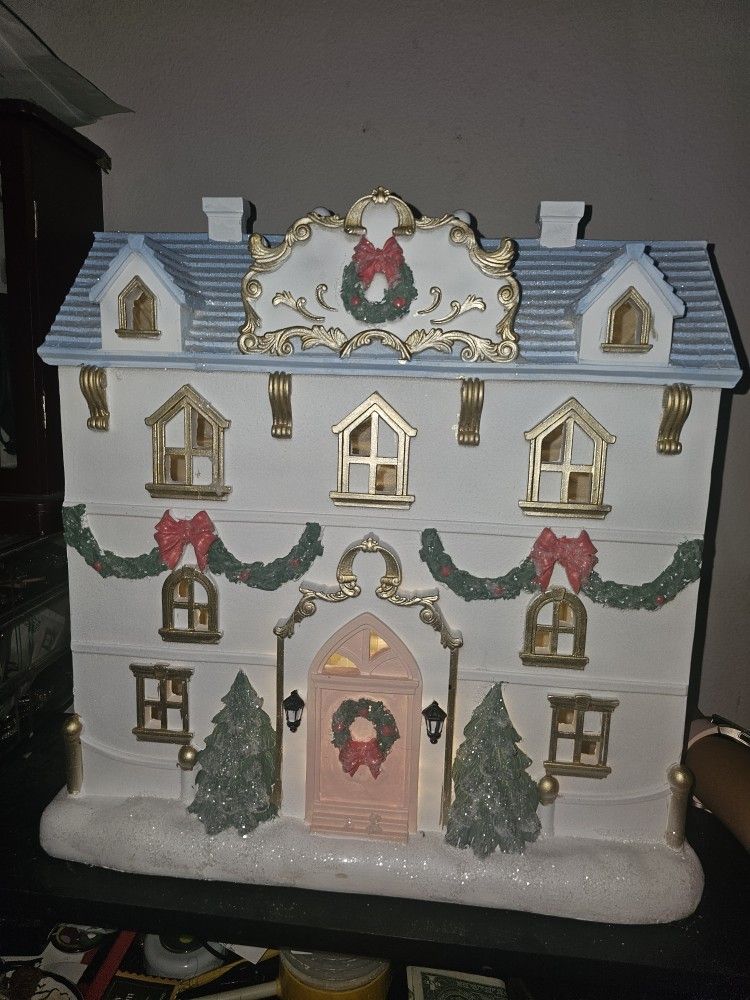 Cynthia Rowley Christmas House