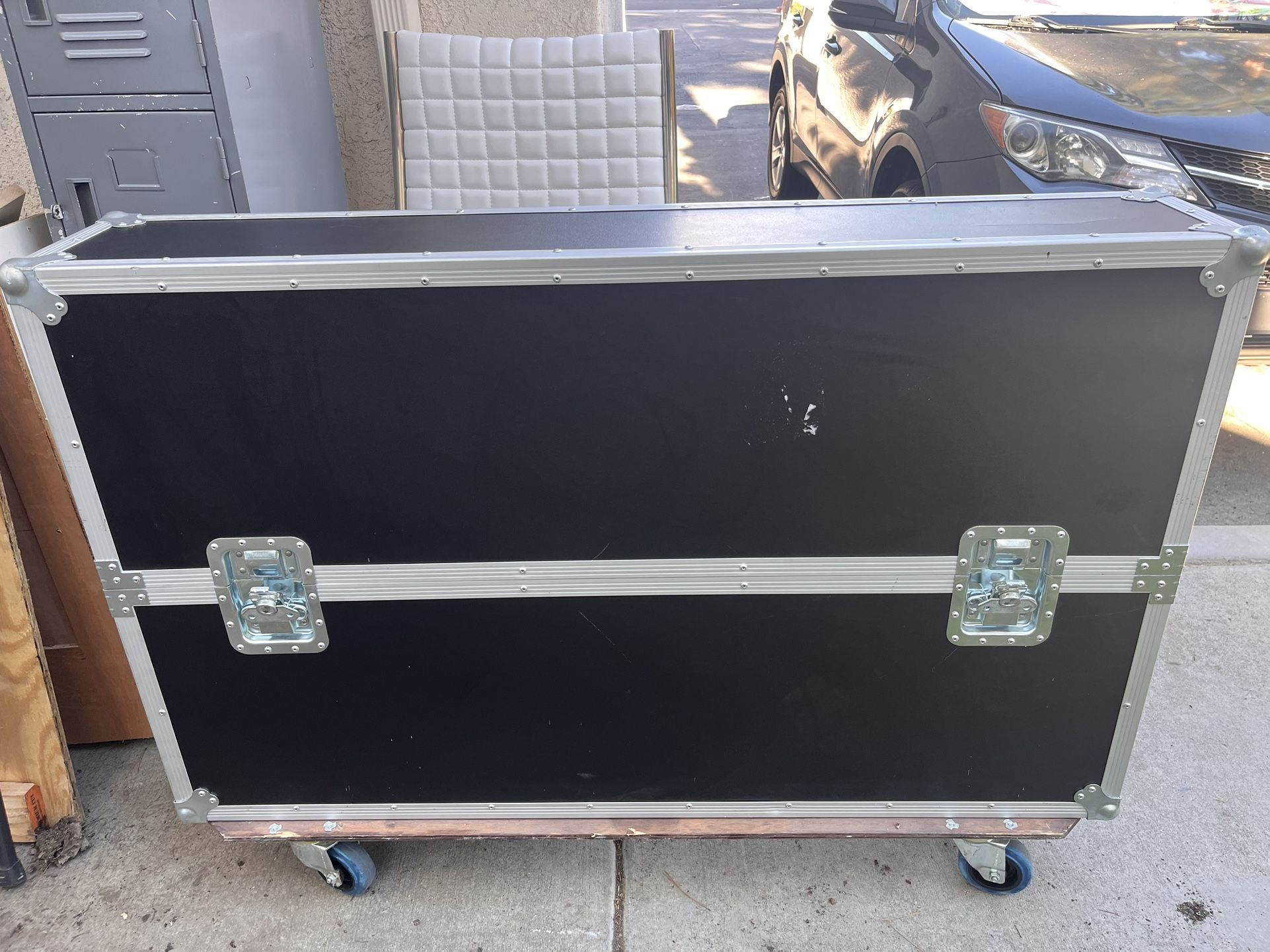 Fought Flight Case 50” TV