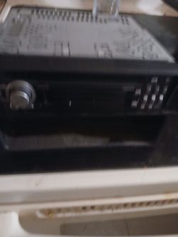 Clarion cd deck  180 watt