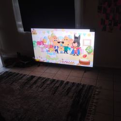 75 Inch LG Tv Make Me A Offer I am Moving outta State Need Gone