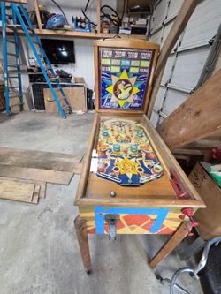 Lucky Star Vintage Pinball Machine